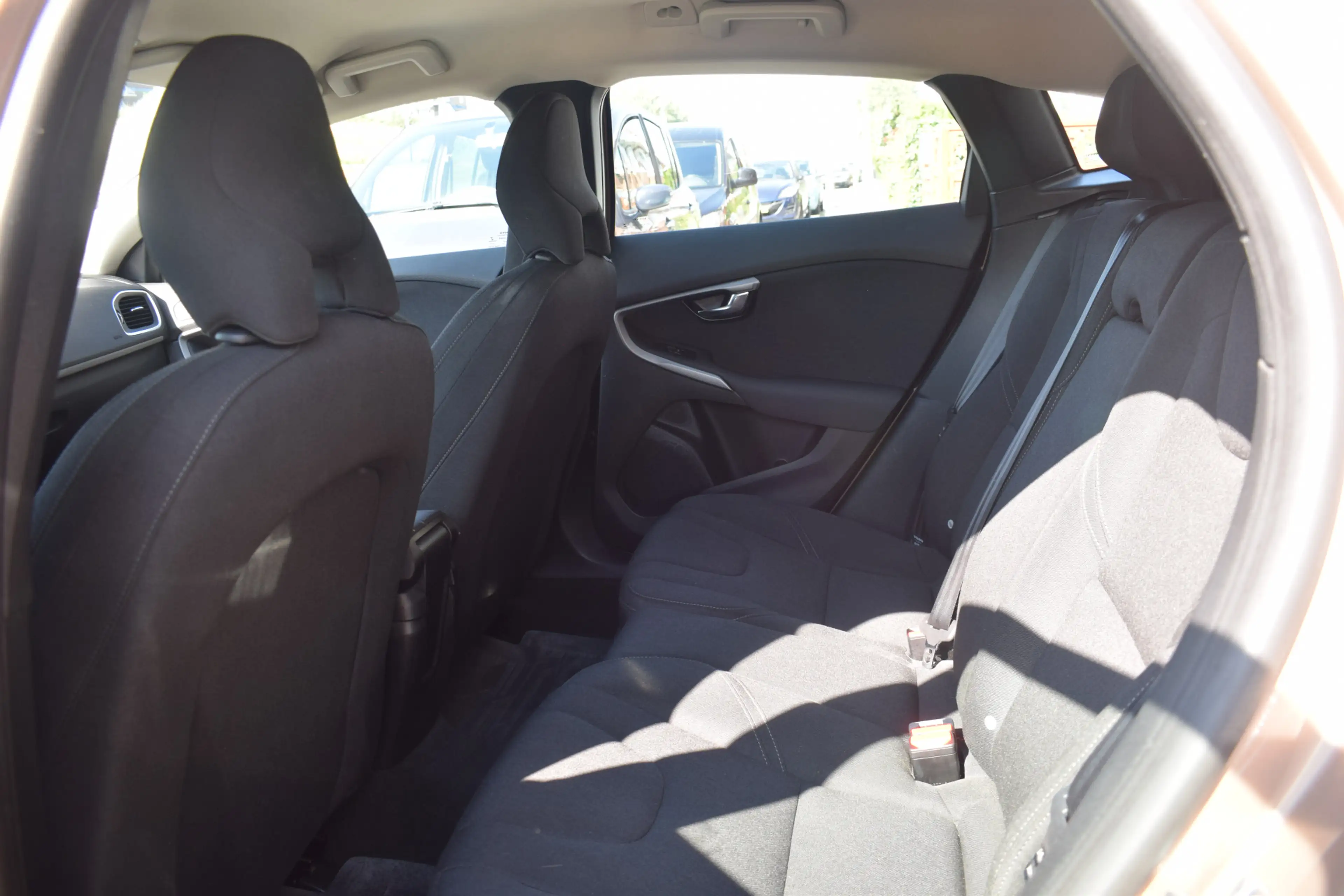 Volvo V40 Cross Country 1.5 T3 Momentum Automaat Climate Cruise PDC — photo 15