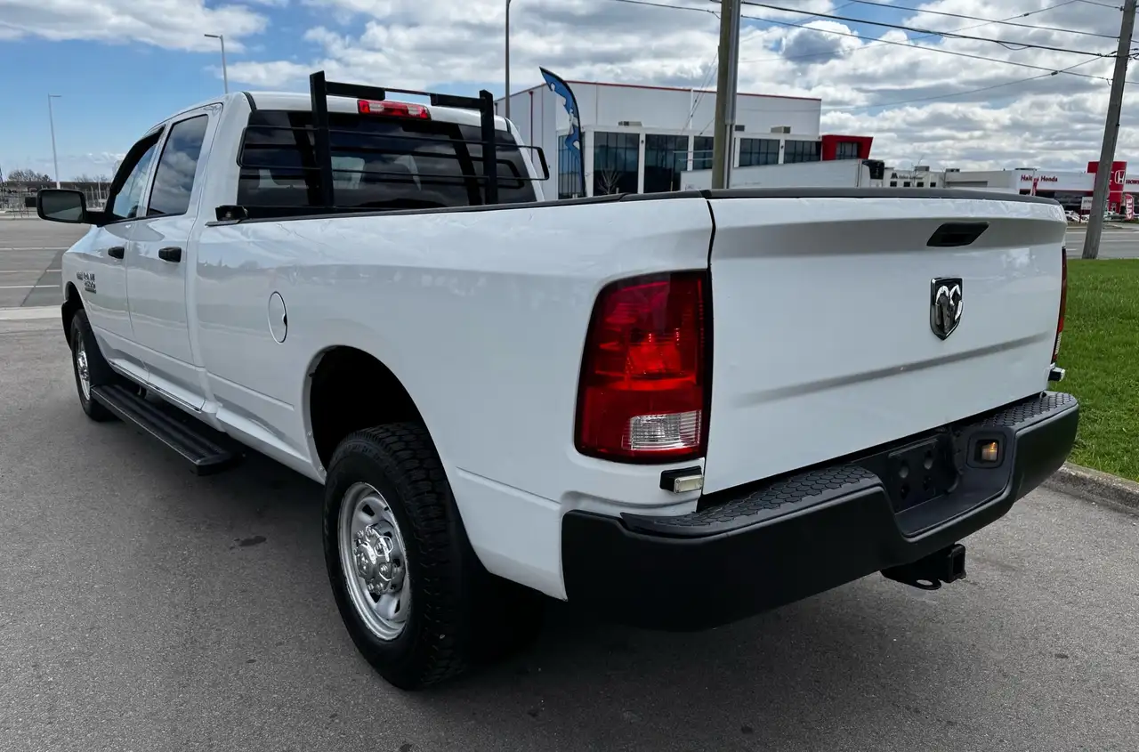 RAM 2500 снимка RAM 2500