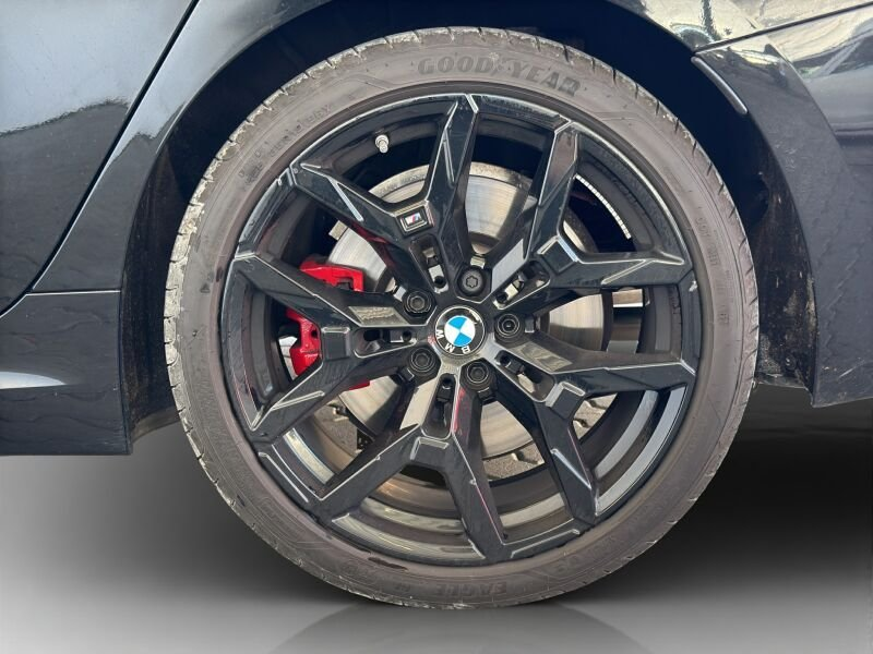 BMW 340 Mi xDrive Limousine — photo 11