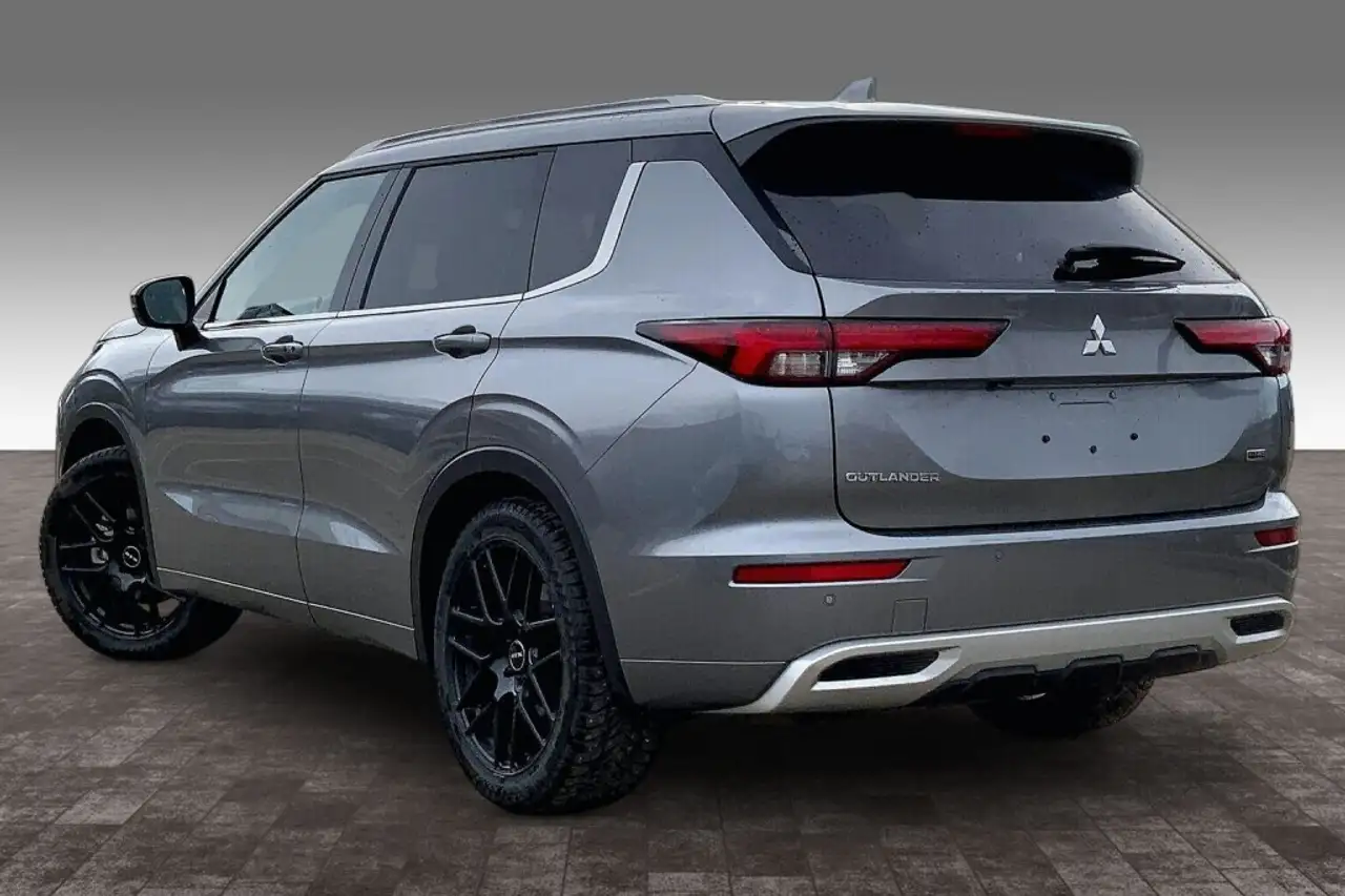 Mitsubishi Outlander снимка Mitsubishi Outlander