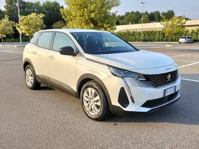 Peugeot 3008 3008 PureTech Turbo 130 S&S EAT8*Navi*Camera*