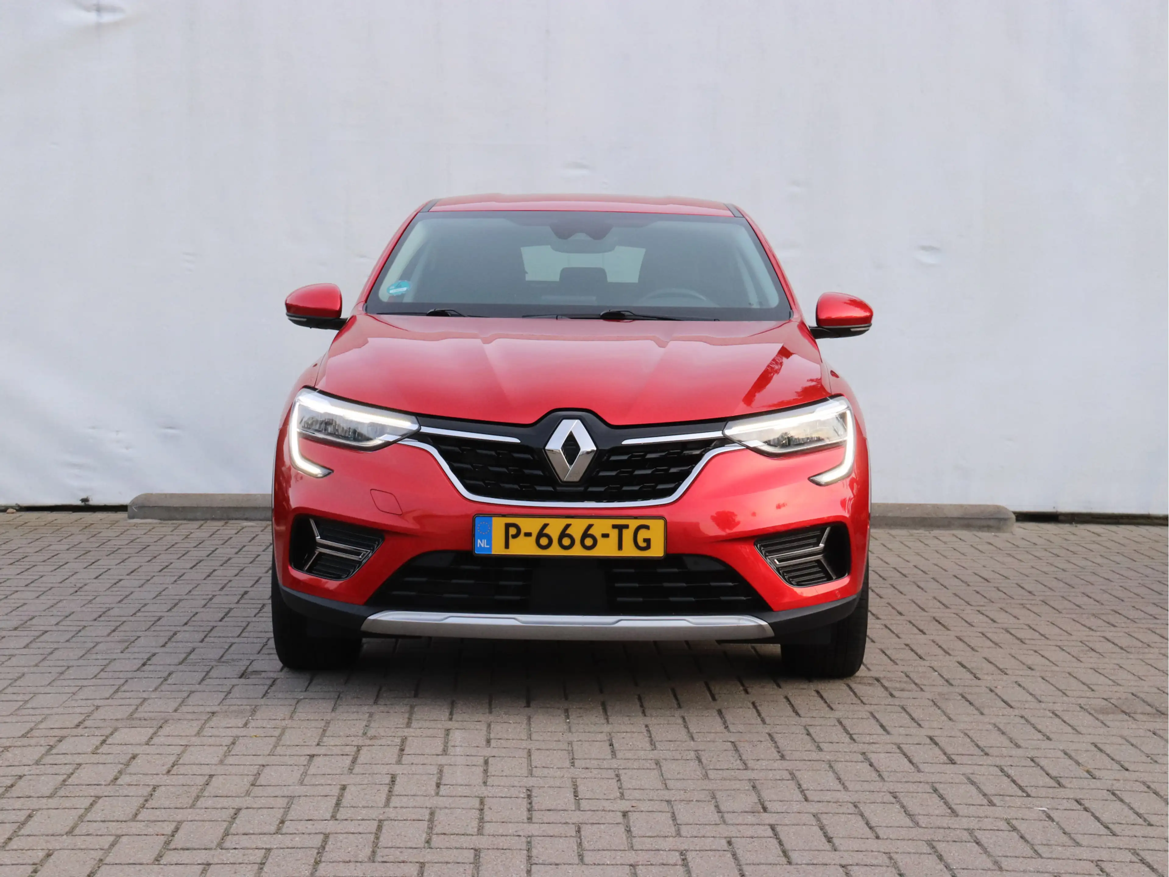 Renault Arkana 1.3 TCe 140 EDC AUTOMAAT / CAMERA / TREKHAAK — photo 2