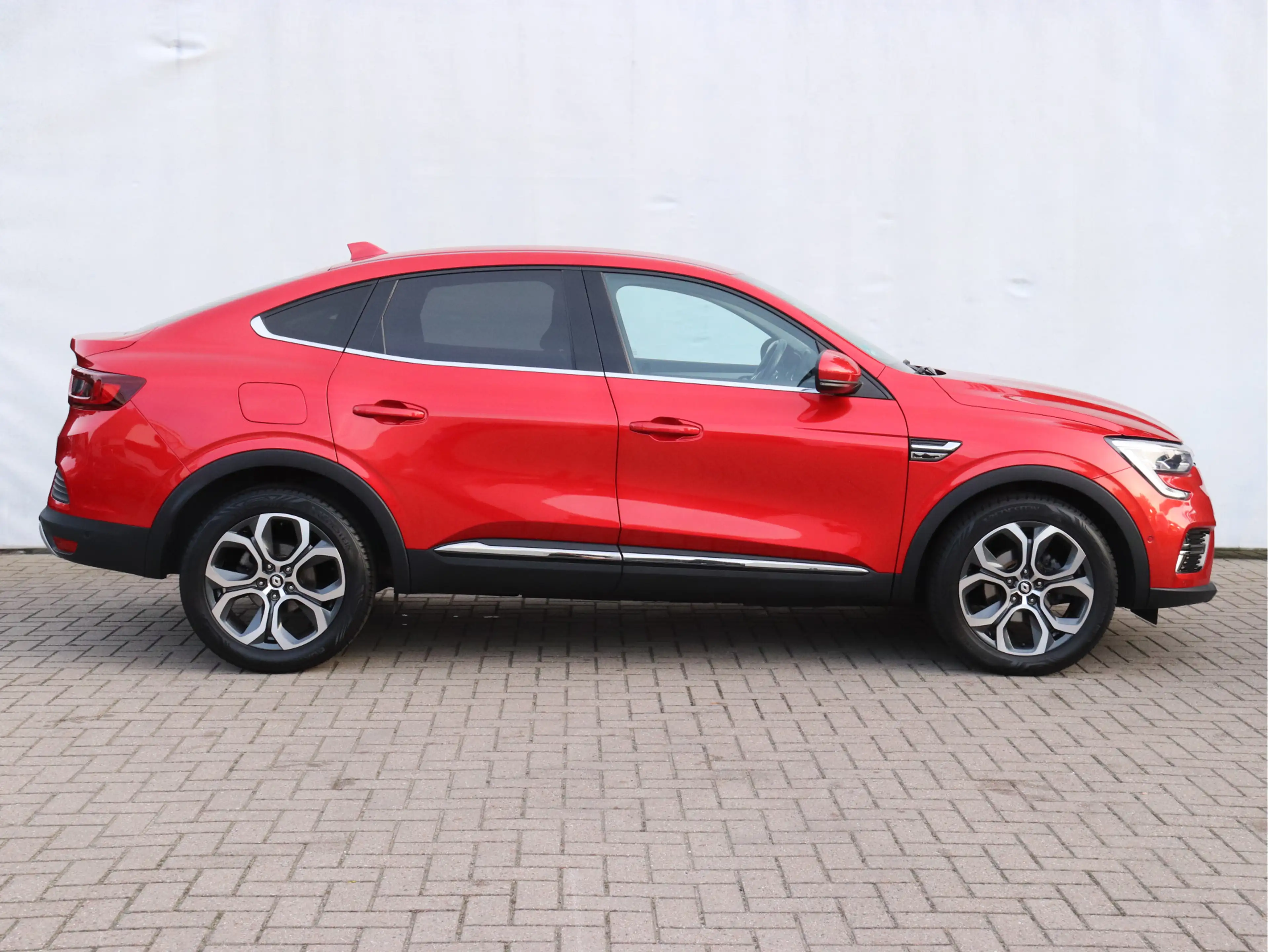 Renault Arkana 1.3 TCe 140 EDC AUTOMAAT / CAMERA / TREKHAAK — photo 4