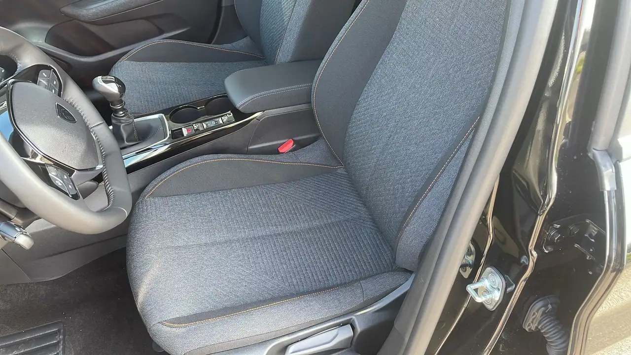 Peugeot 208 2026 — фото 11