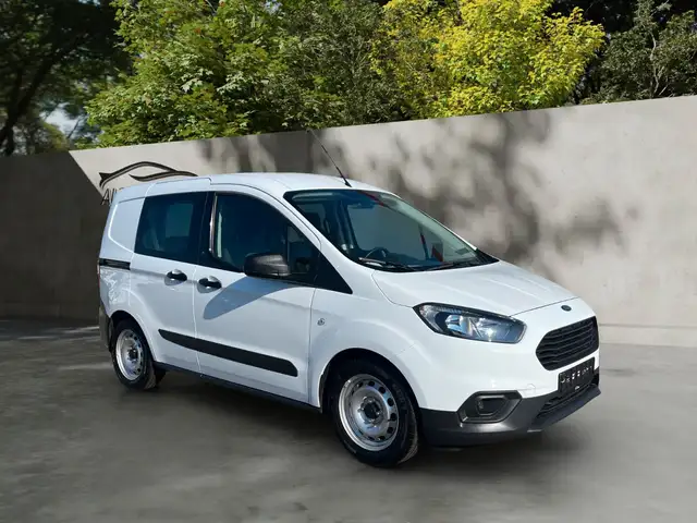 Ford Transit Courier /5 Sitzer/2x Schiebetür/Klima
