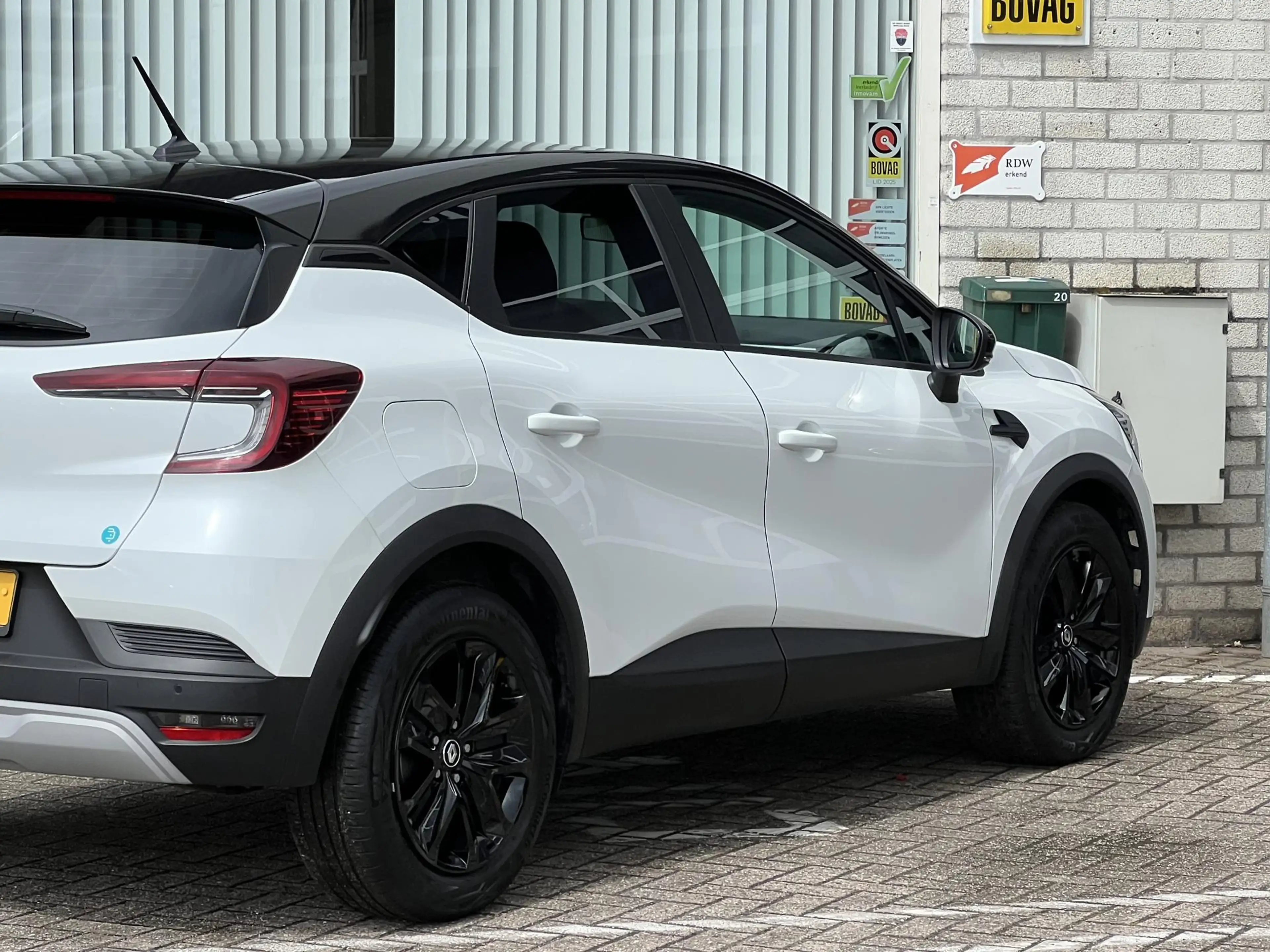 Renault Captur 1.0 TCe 90 evolution Black Line | Navigatie | Clim — photo 14