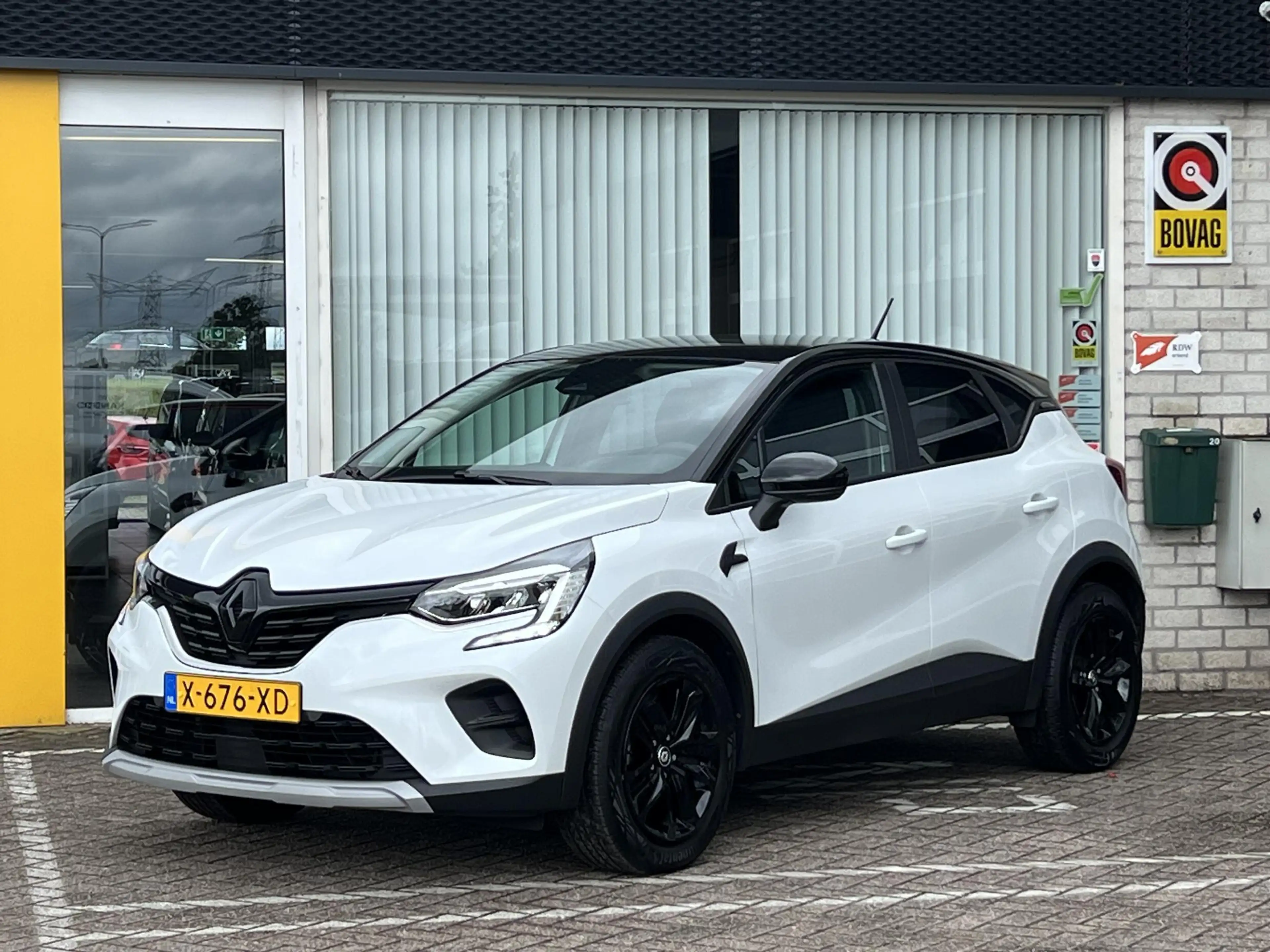 Renault Captur 1.0 TCe 90 evolution Black Line | Navigatie | Clim — photo 5
