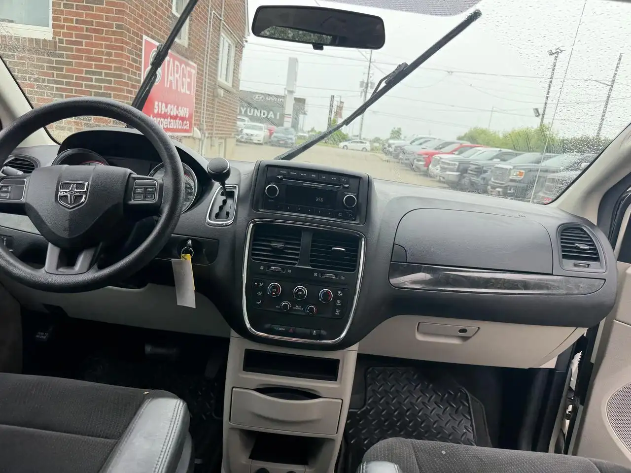Dodge Grand Caravan photo Dodge Grand Caravan