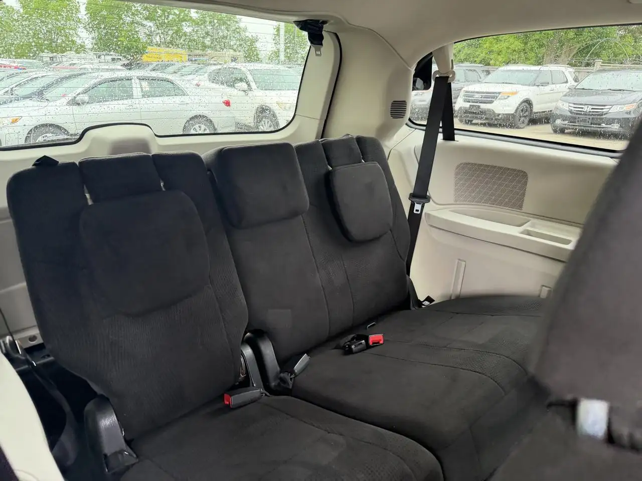 Dodge Grand Caravan photo Dodge Grand Caravan