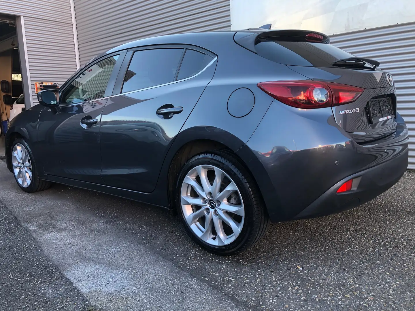 Mazda 3 Mazda 3 Sport CD105 Revolution #SUPER AUSSTATTUNG#NAVI #RÜCKFAHRKAMERA #SITZHEIZUNG# Grau - 2