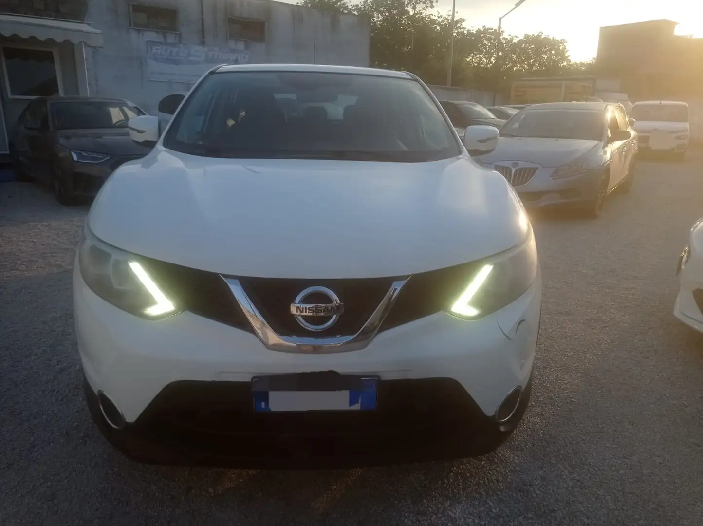 Nissan Qashqai Qashqai 1.5 dci Visia 110cv Bianco - 1
