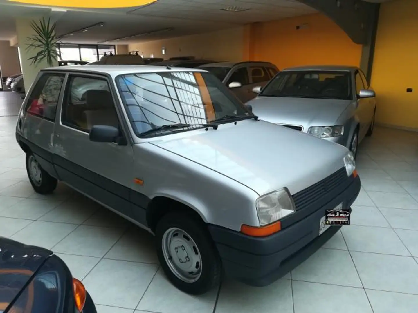Renault Super 5 Silber - 2