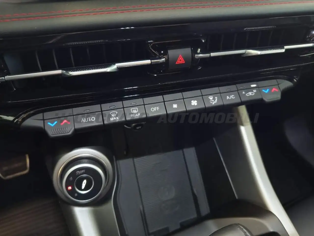 Alfa Romeo Tonale 2025 — фото 10