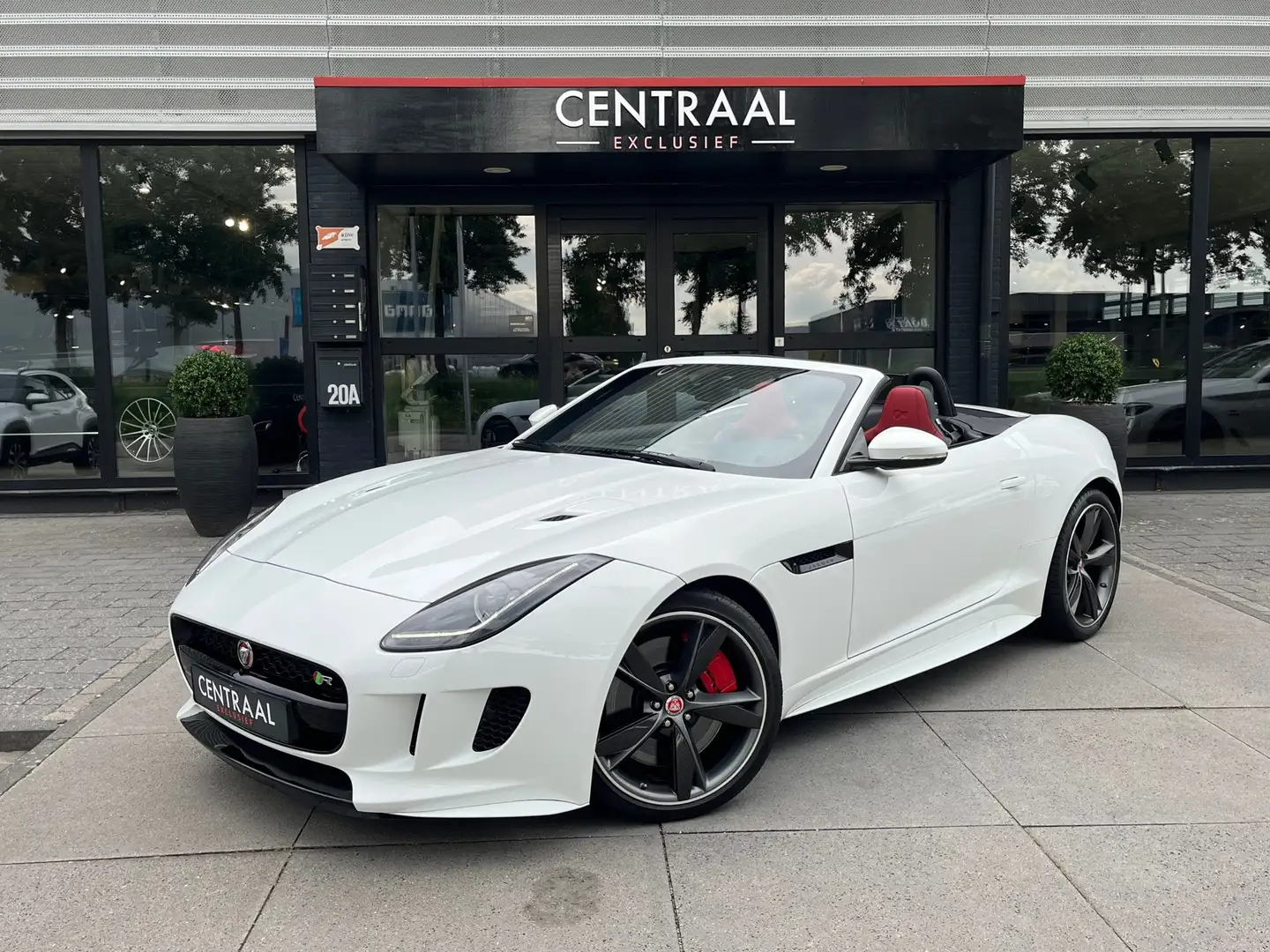 Jaguar F-Type 5.0 V8 R Convertible AWD 551PK|Carbon|Meridian|Spo Wit - 1