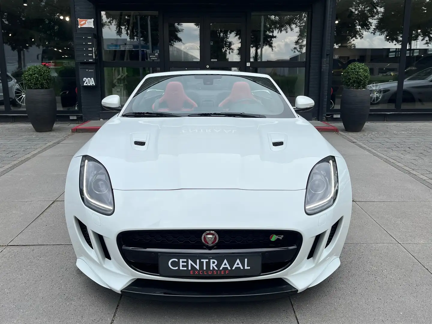 Jaguar F-Type 5.0 V8 R Convertible AWD 551PK|Carbon|Meridian|Spo Wit - 2