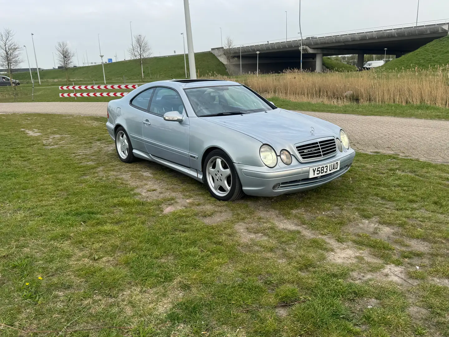 Mercedes-Benz CLK 55 AMG Mercedes CLK 55 AMG – Topstaat Blau - 1