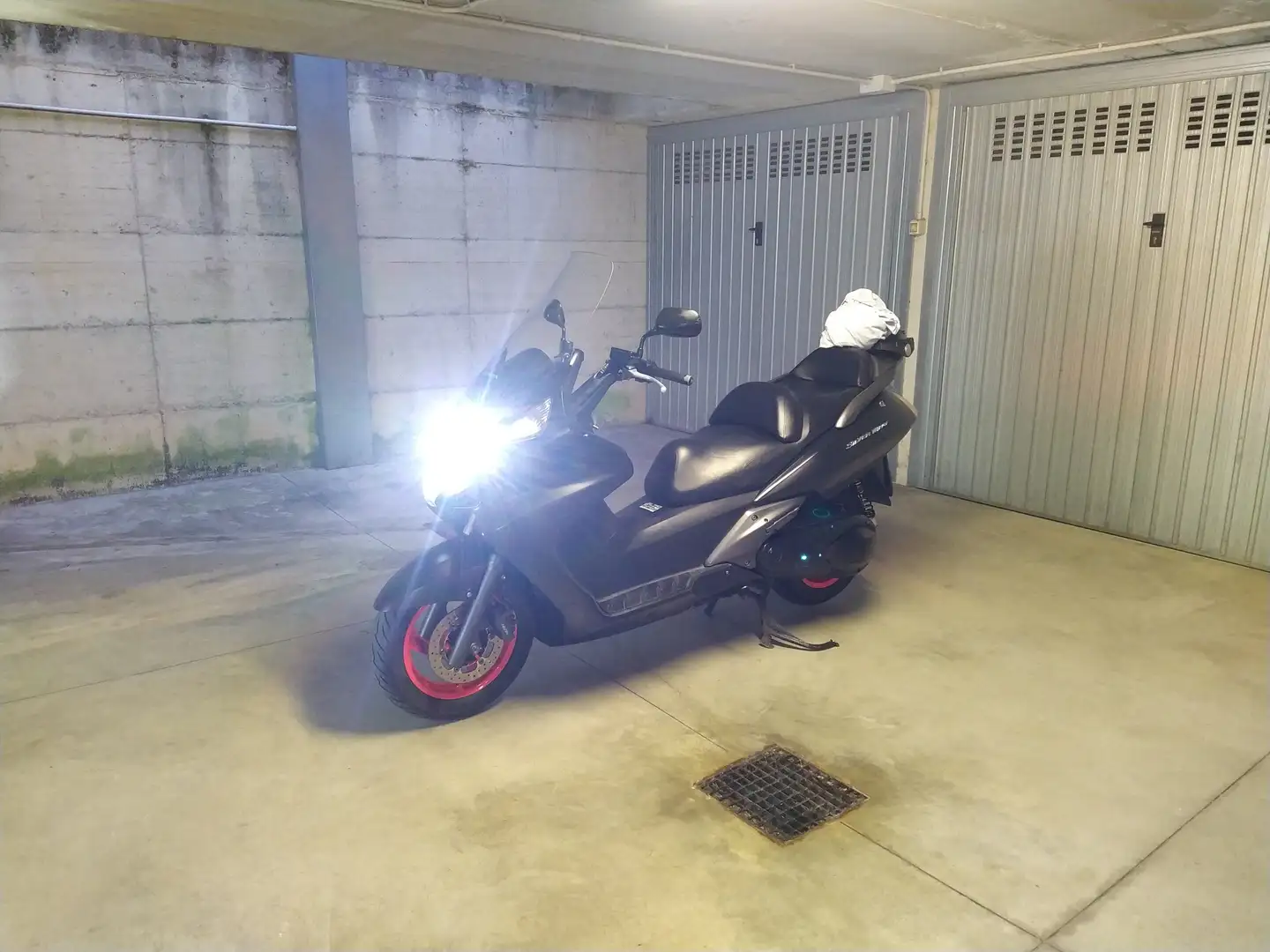 Honda Silver Wing 400 Noir - 1