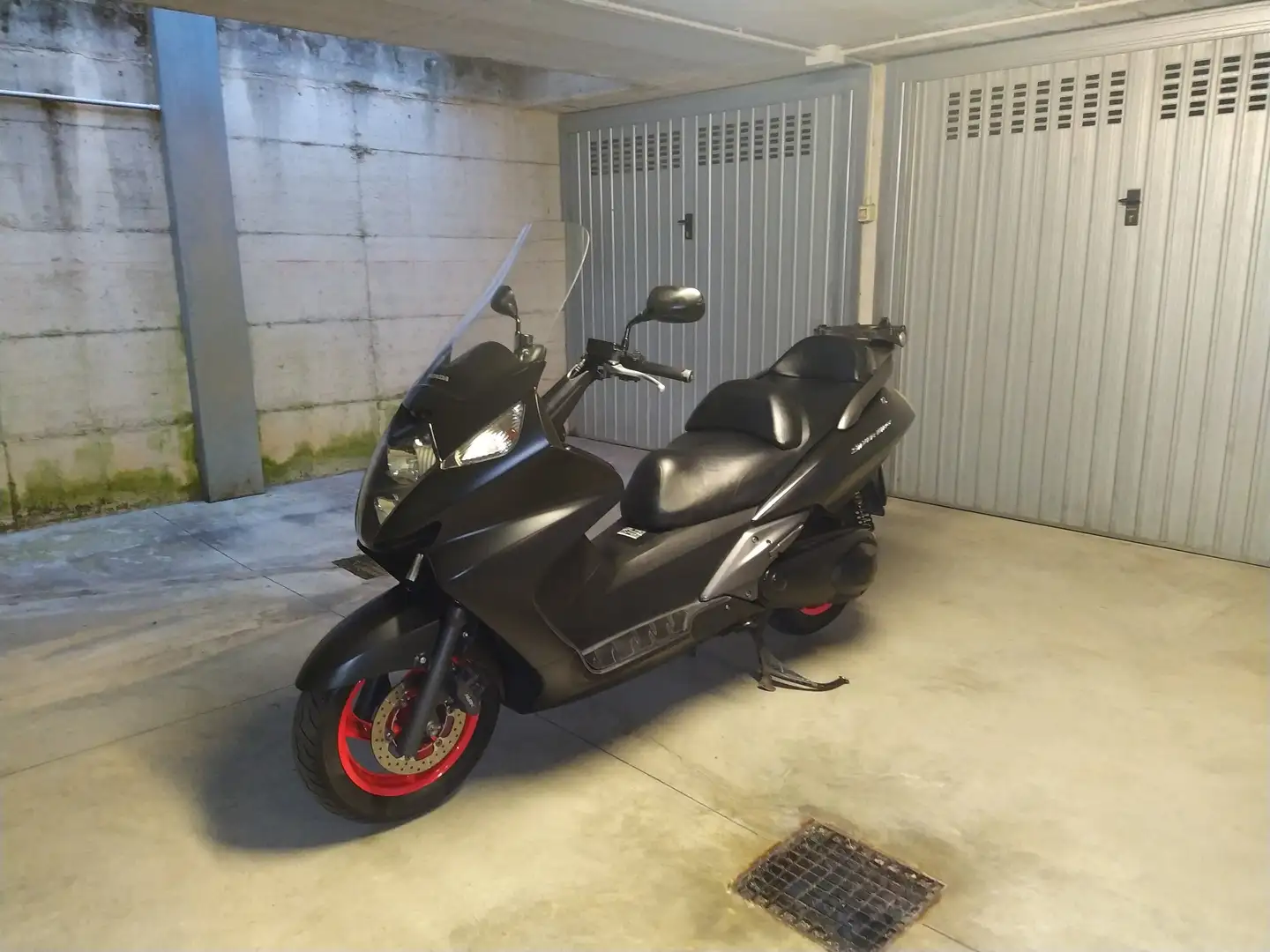 Honda Silver Wing 400 Noir - 2