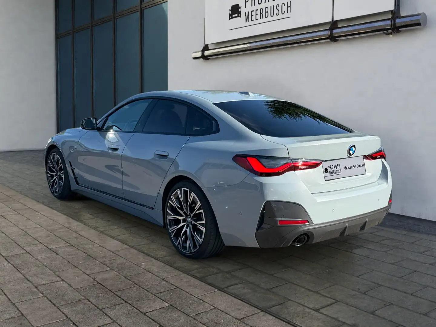 BMW 420 d xDrive Gran Coupe M Sport AHK/STNDHZNG/HUD Gris - 2