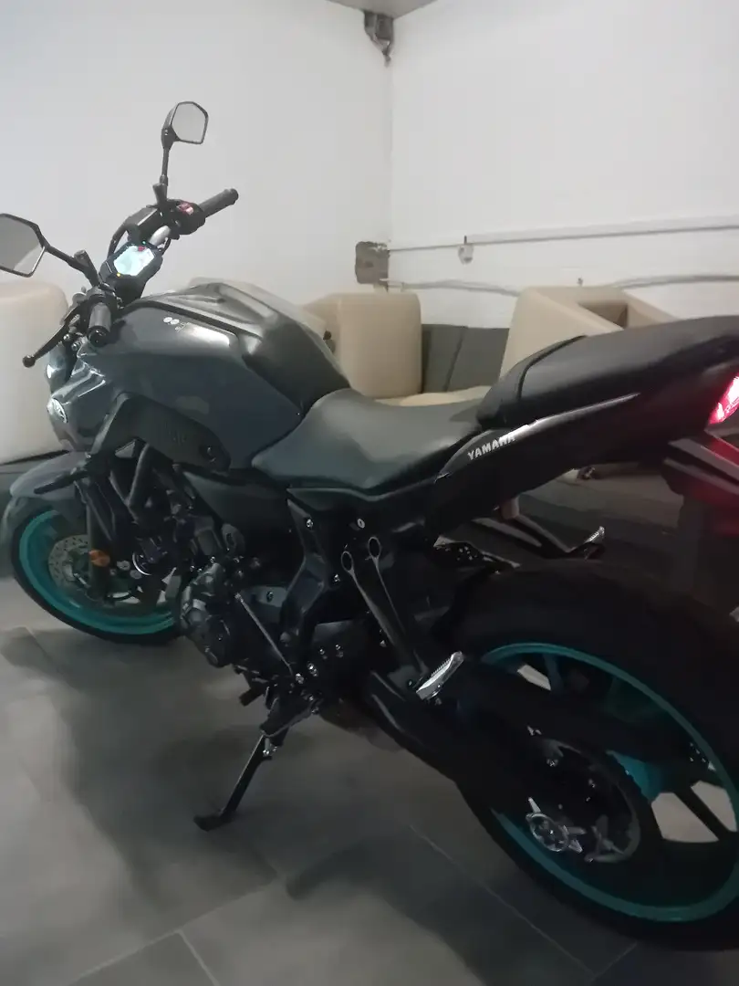 Yamaha MT-07 Grijs - 2