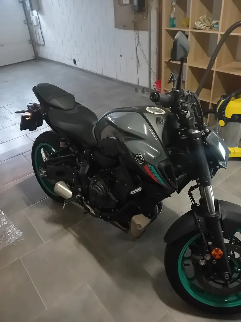 Yamaha MT-07 Grijs - 1