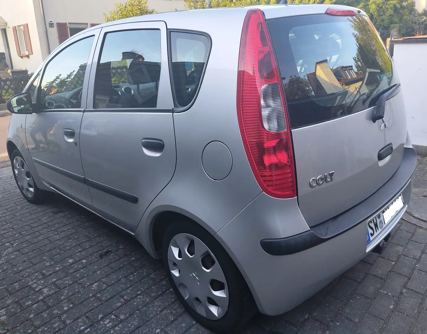 Mitsubishi Colt Plateado - 2