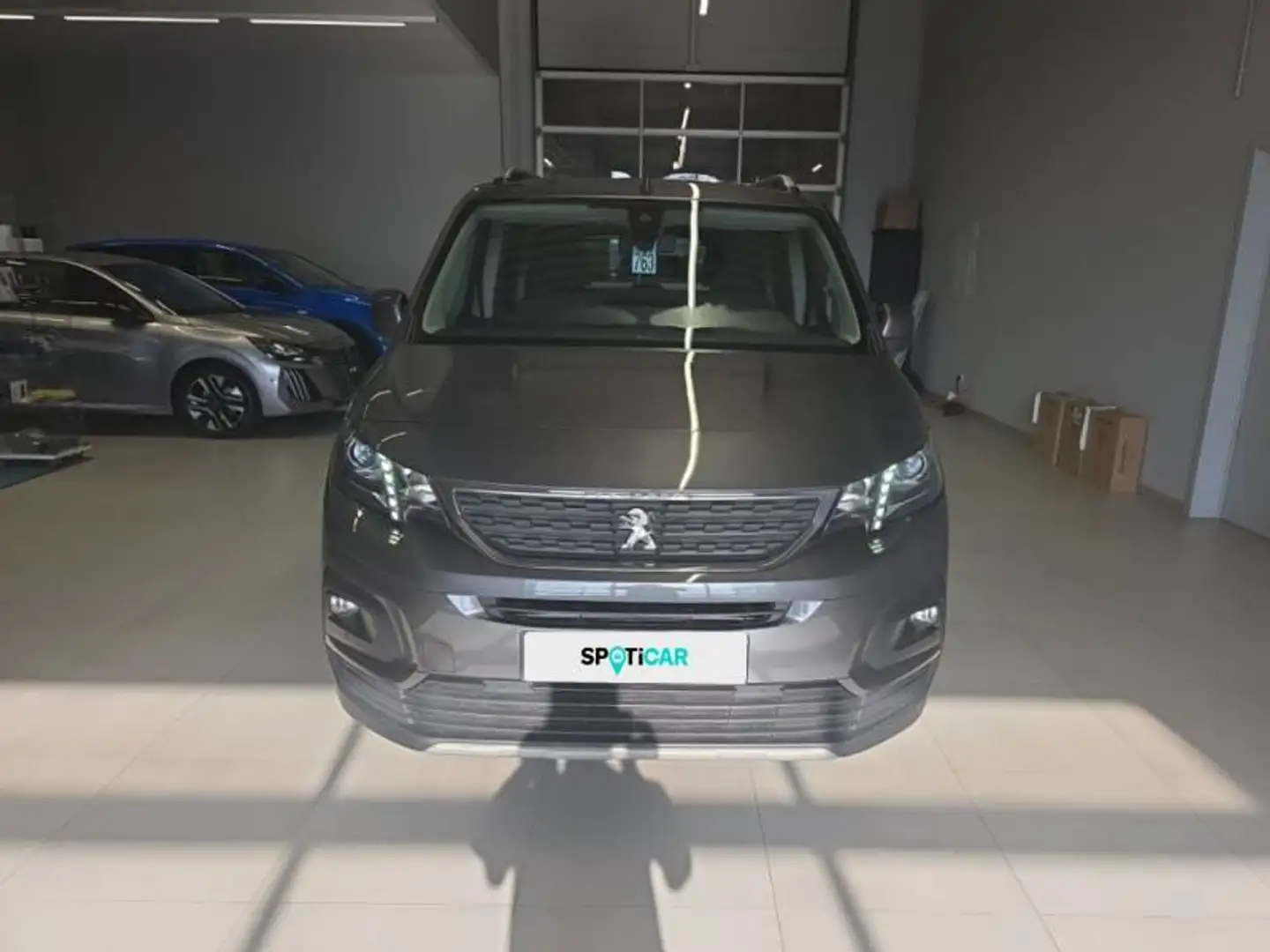 Peugeot Rifter 1 1.2 PureTech 130 EAT8 S/S Allure Grijs - 2