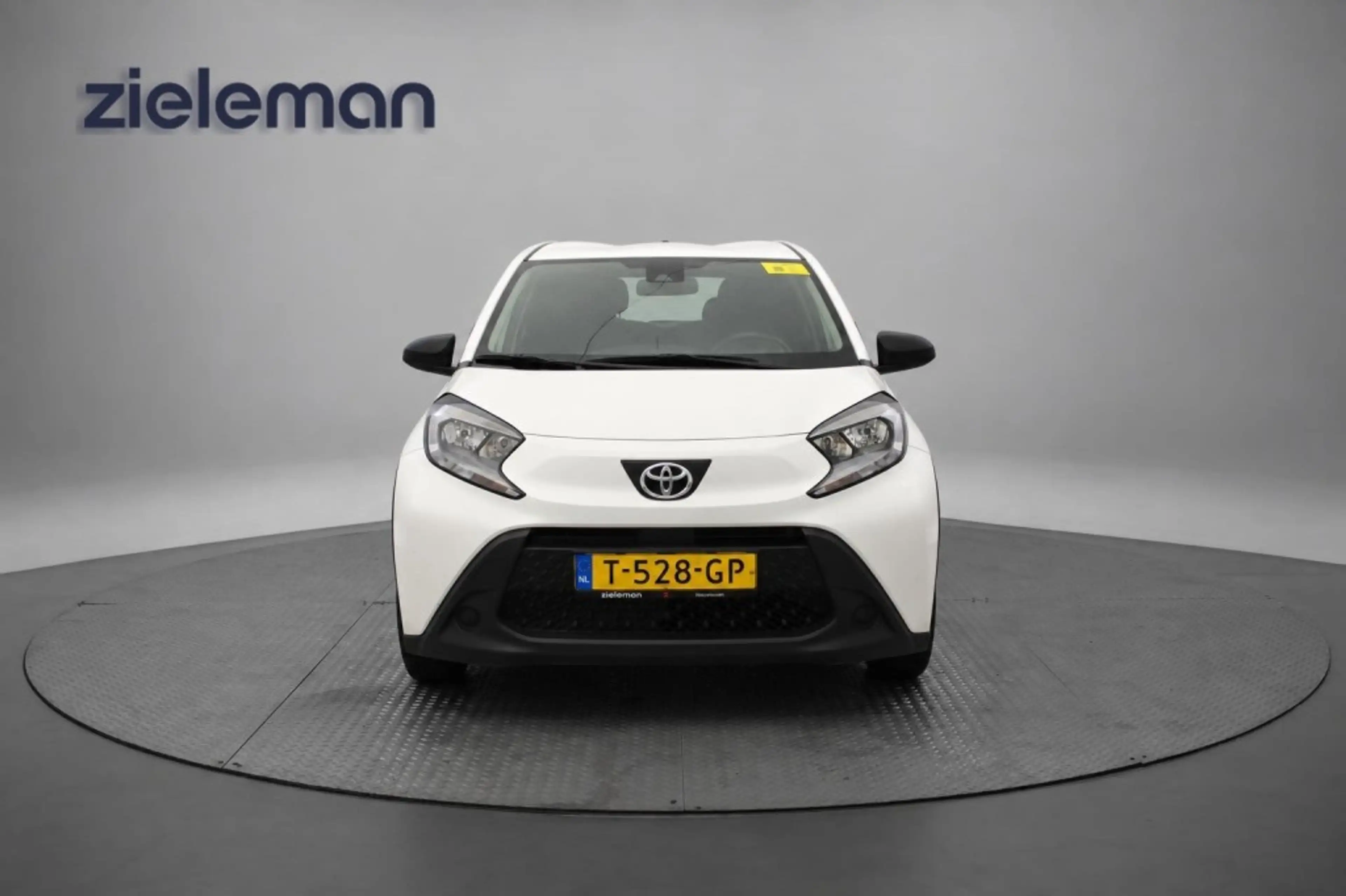 Toyota Aygo X 1.0 VVT-i MT - Carplay, Adaptive Cruise, Airco — photo 14