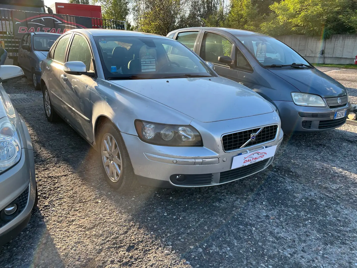 Volvo S40 2.0d Summum Gris - 1