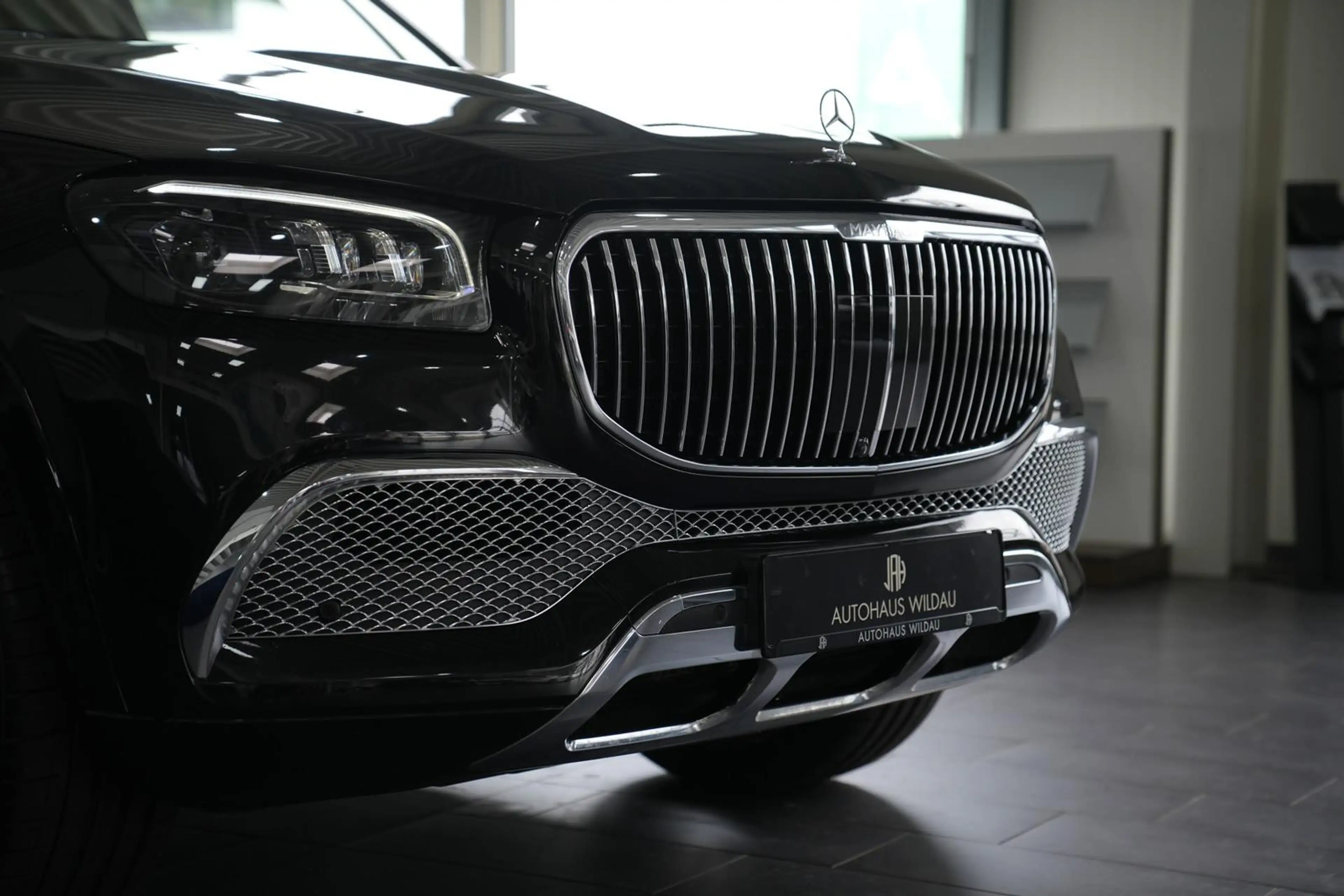 Mercedes-Benz GLS 600 4Matic Maybach *PANO*HEAD-UP*CHAUFFEUR* — photo 7