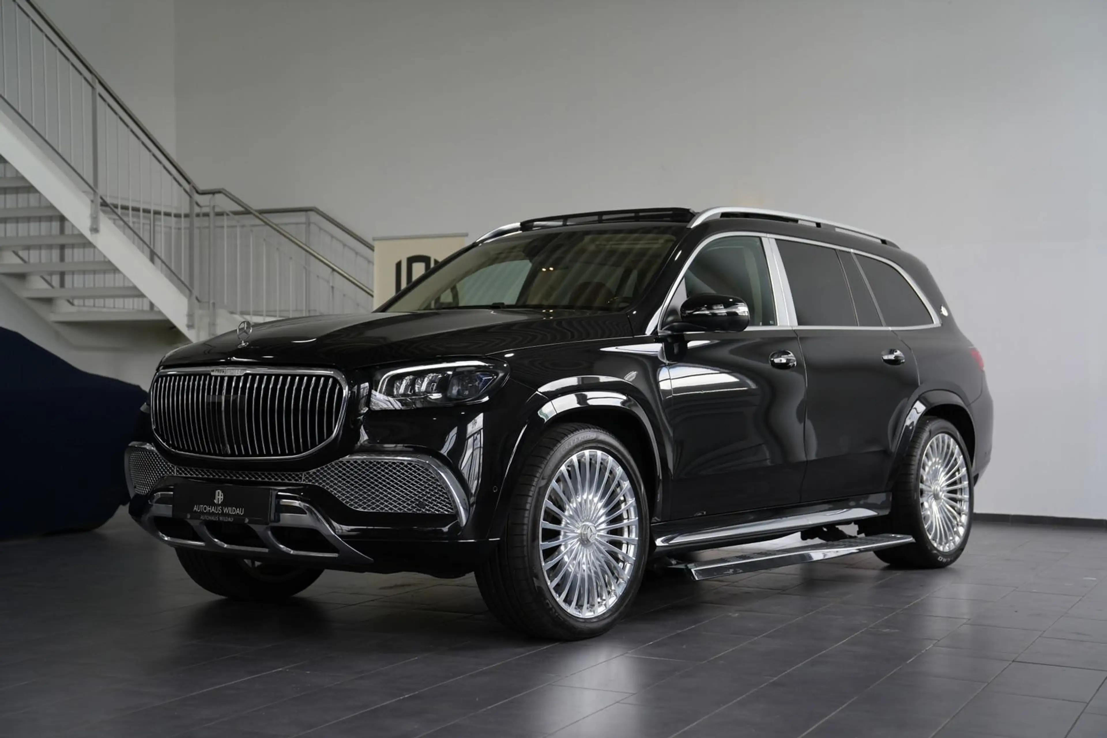 Mercedes-Benz GLS 600 4Matic Maybach *PANO*HEAD-UP*CHAUFFEUR* — photo 3
