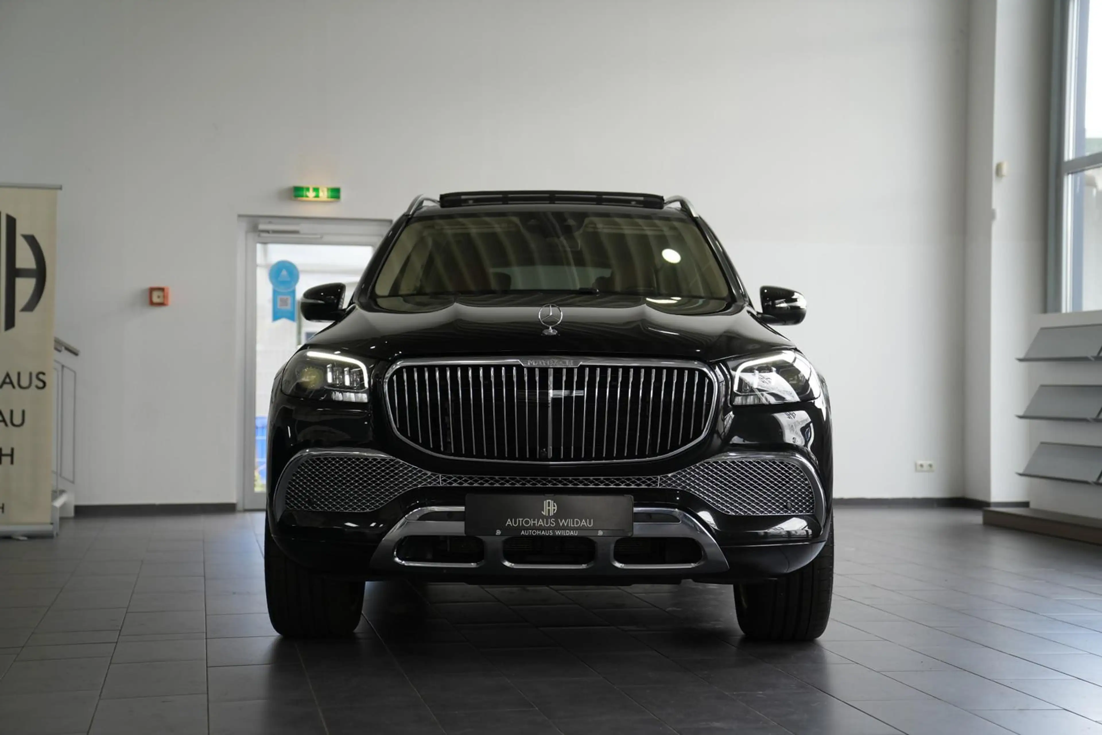 Mercedes-Benz GLS 600 4Matic Maybach *PANO*HEAD-UP*CHAUFFEUR* — photo 4