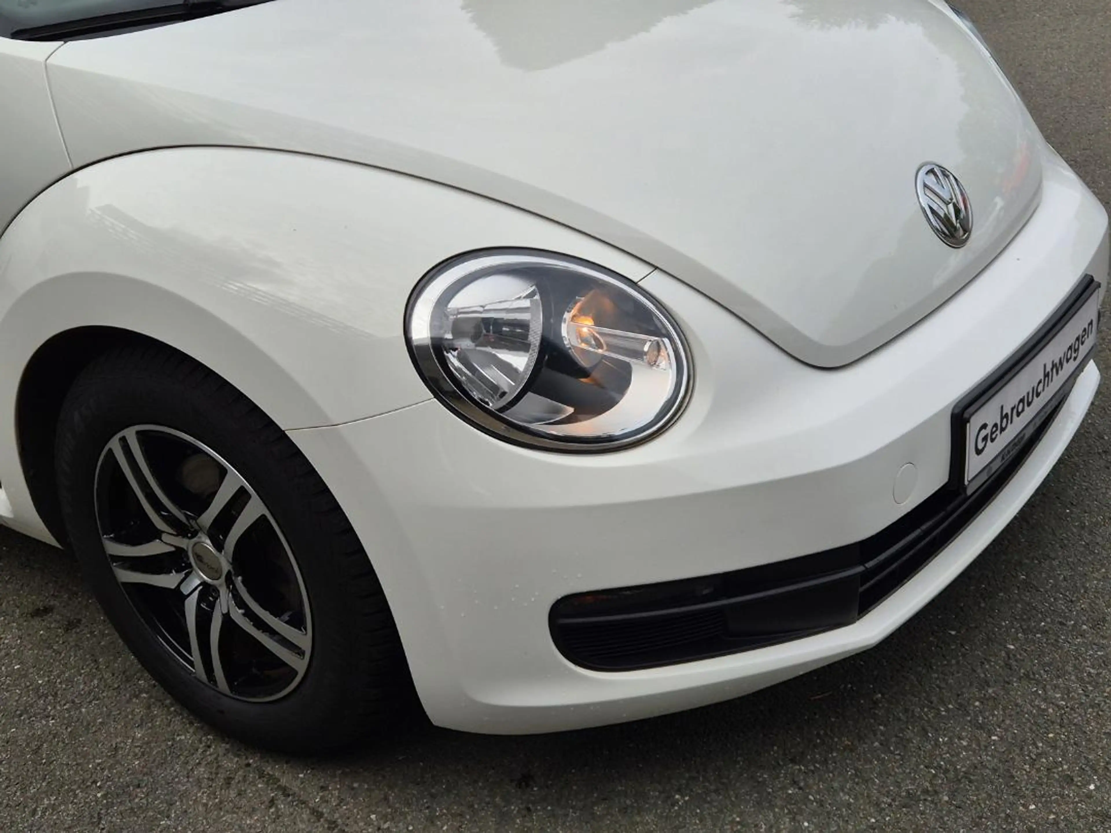 Volkswagen Beetle Basis-Modell 1.2 TSI Alu Sitzheizung — photo 9
