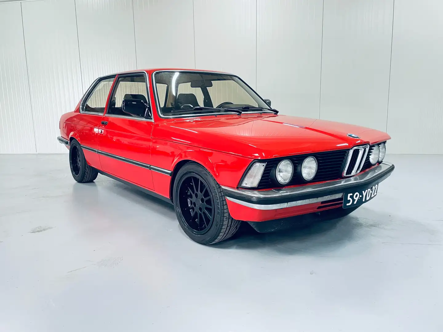 BMW 320 320/6 Restomod Rood - 2