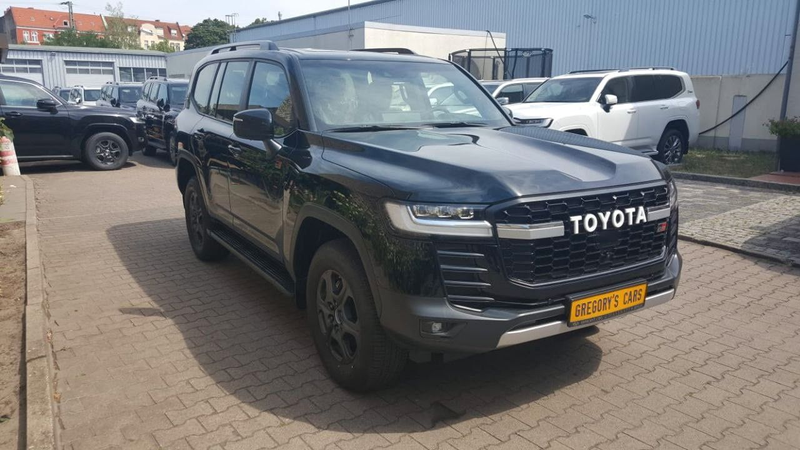 Toyota Land Cruiser 300 GAZOO Racing+SPORT+NEU+415HP+TwinTurbo+7s — photo 8
