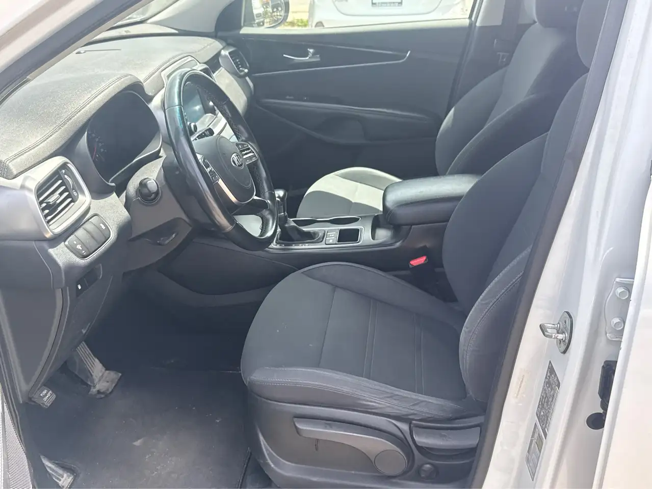 Kia Sorento снимка Kia Sorento