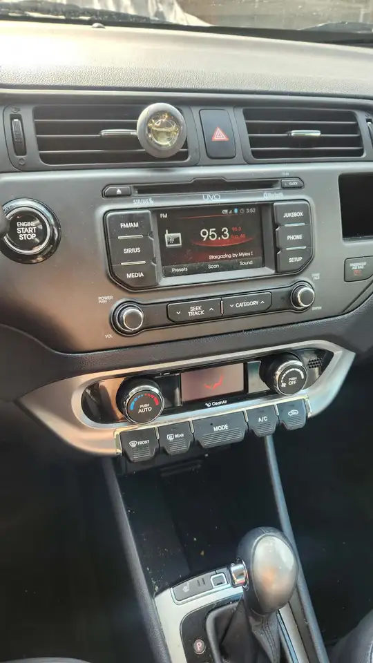 Kia Rio photo Kia Rio