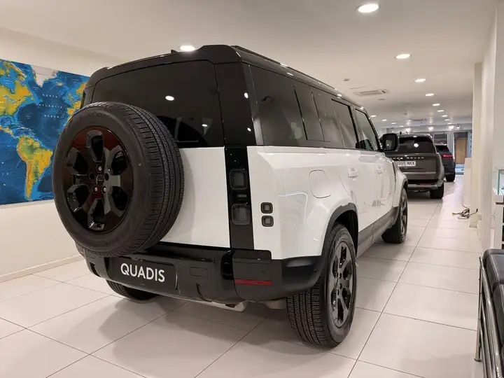 Land Rover Defender 110 2.0 Si4 PHEV AWD Auto S 2025, foto 4