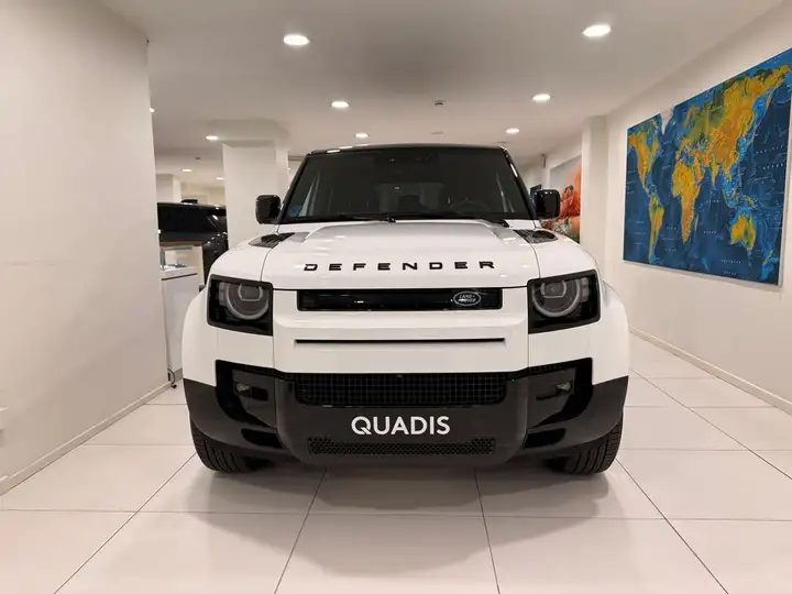 Land Rover Defender 110 2.0 Si4 PHEV AWD Auto S 2025, foto 2