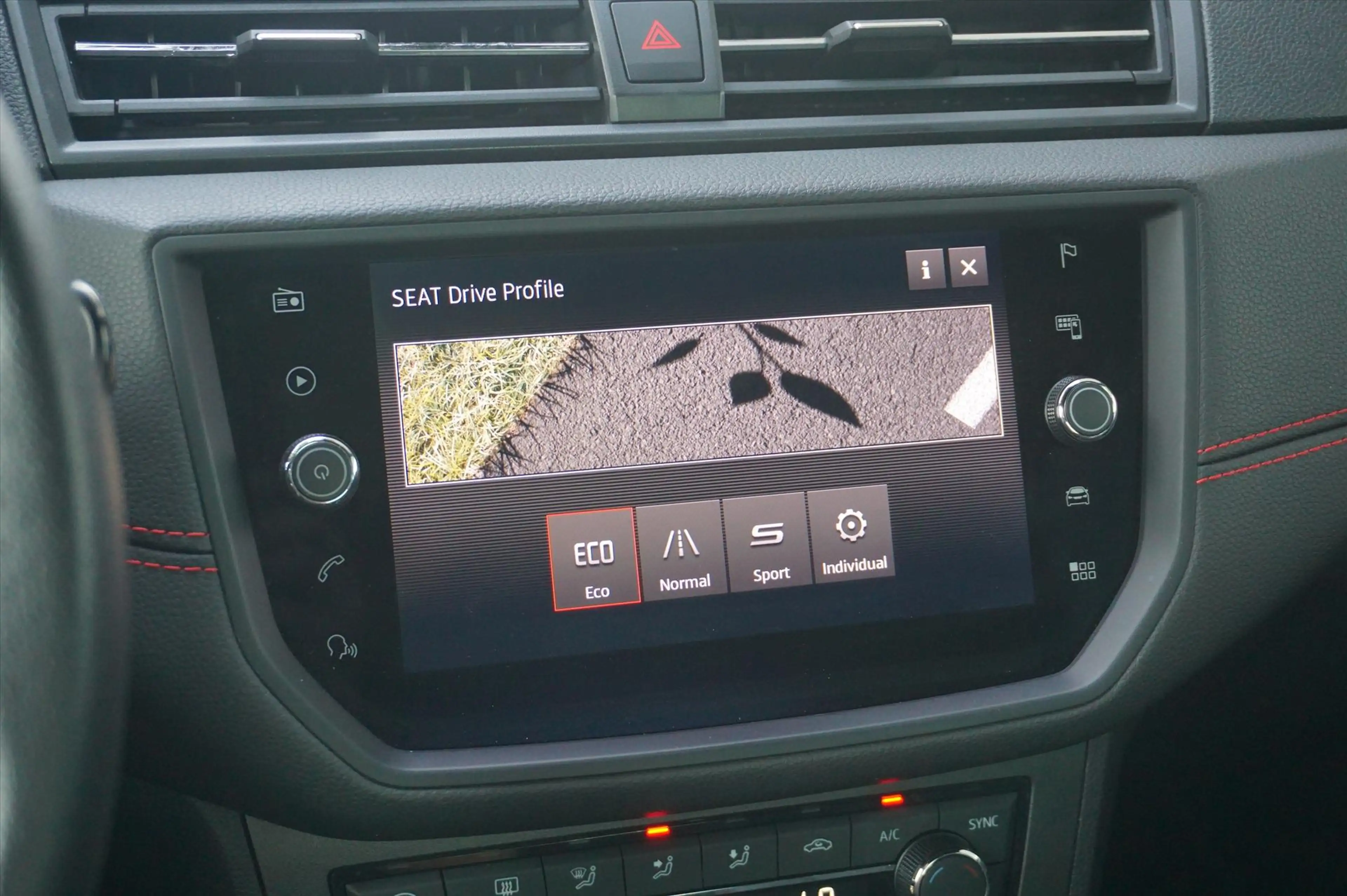 SEAT Arona 1.0 TSI FR uitvoering / Virtual Cockpit / Cruise / — photo 14