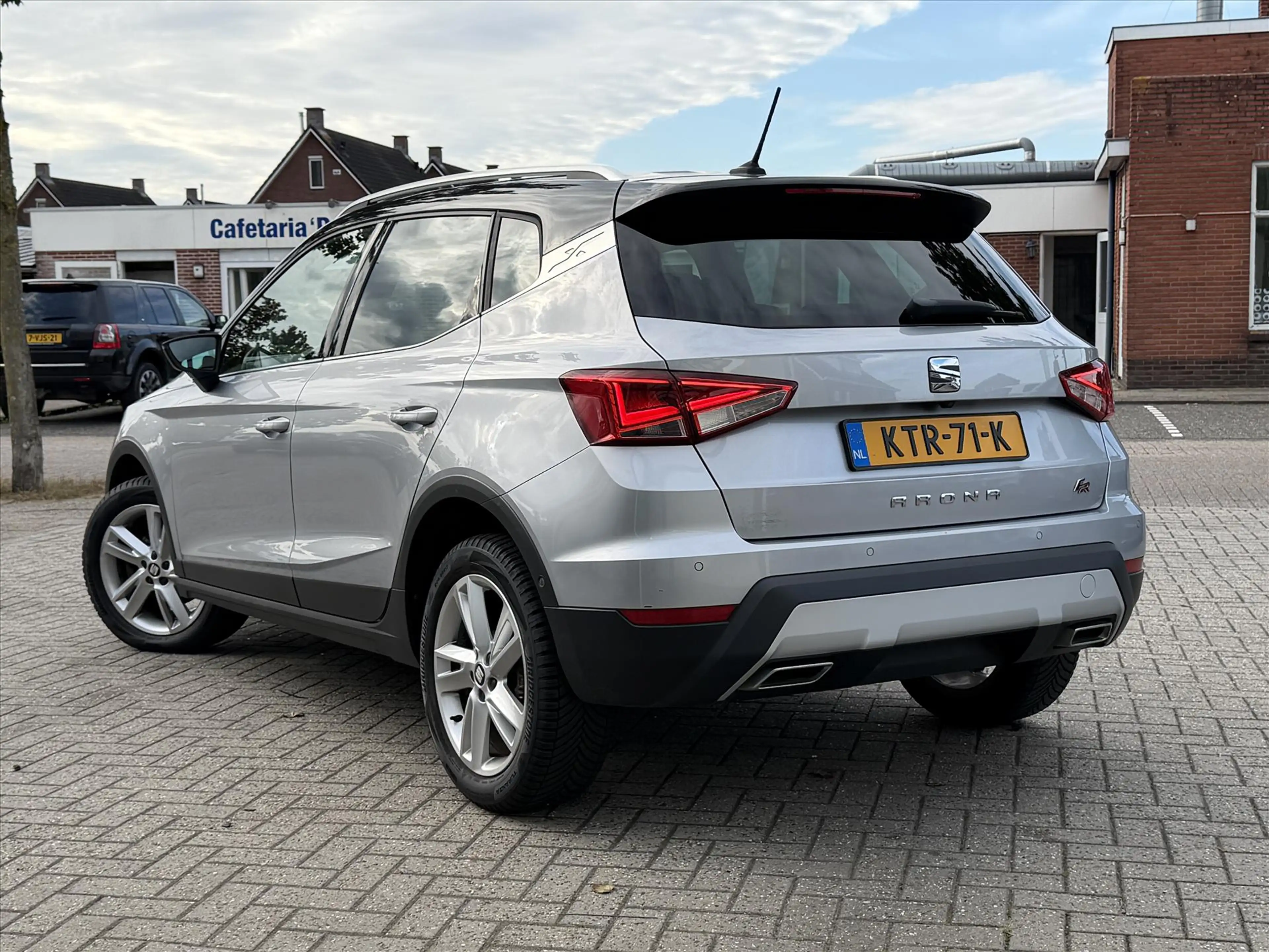 SEAT Arona 1.0 TSI FR uitvoering / Virtual Cockpit / Cruise / — photo 4