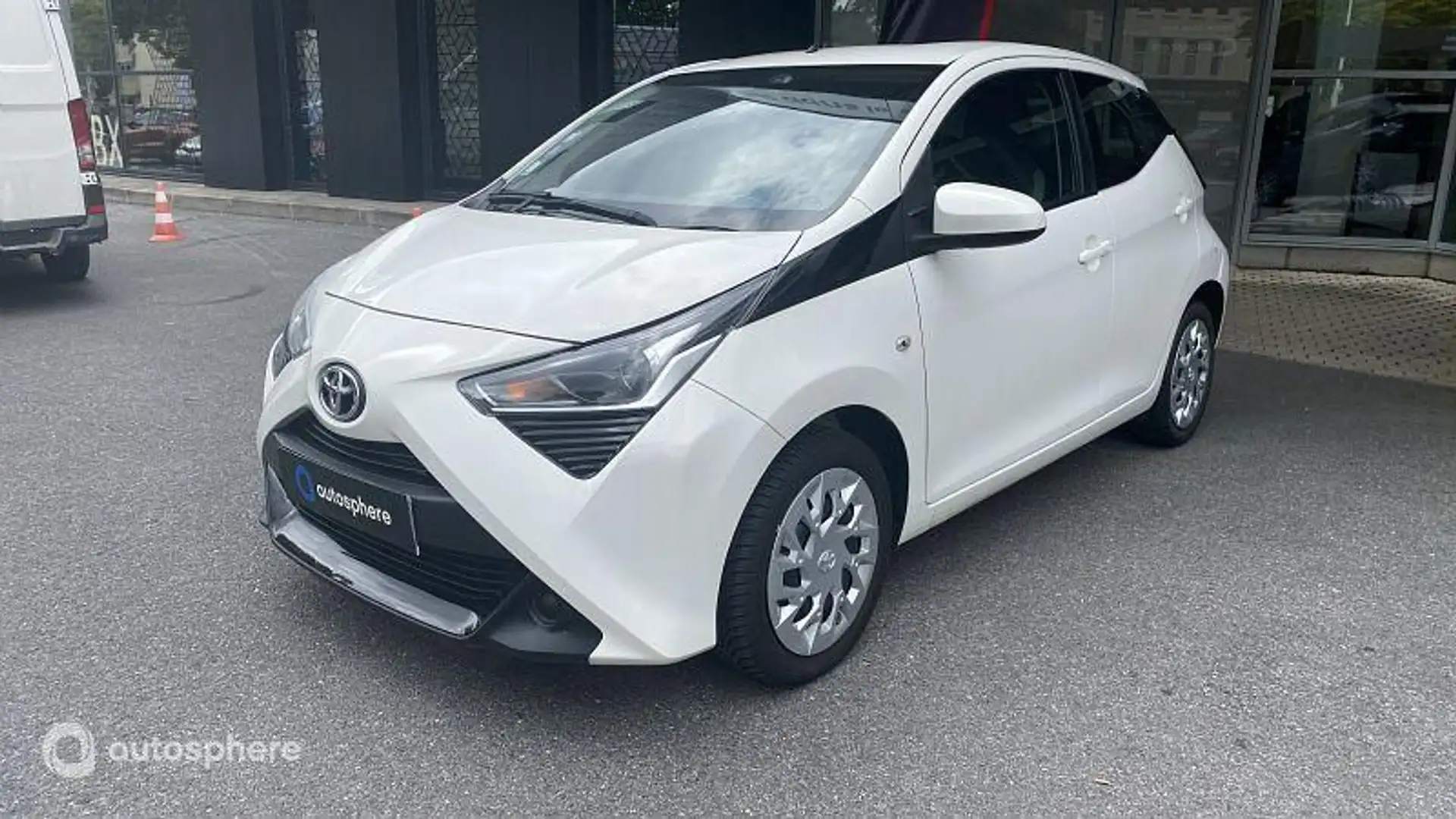 Toyota Aygo 1.0 VVT-i 72ch x-play x-app 5p MC18 - 1