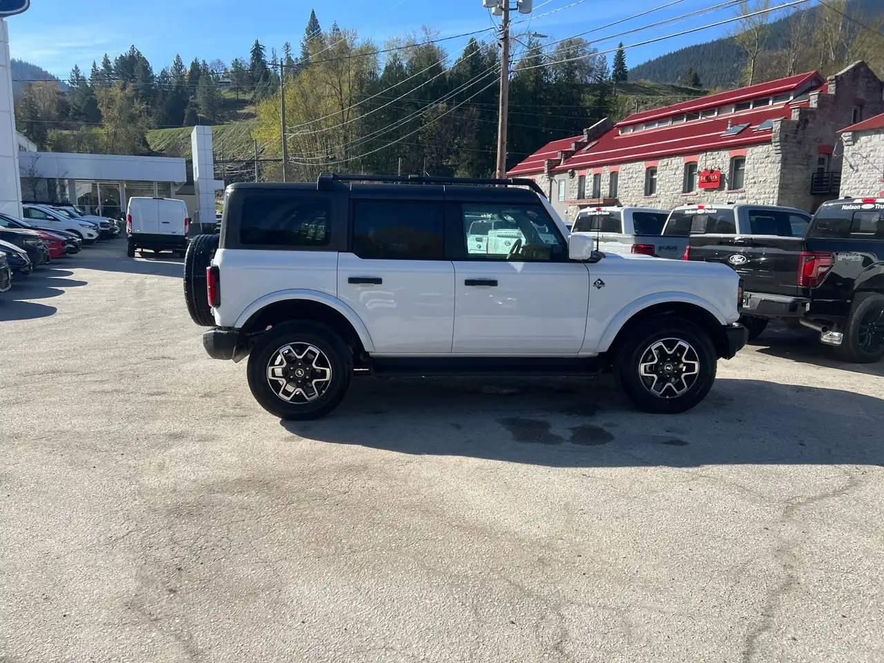 Ford Bronco снимка Ford Bronco