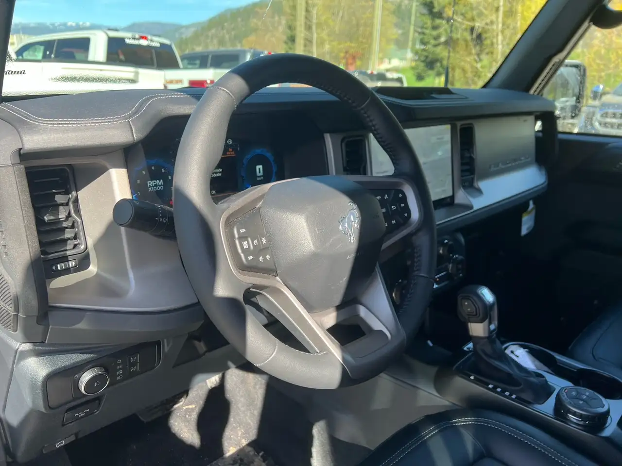 Ford Bronco снимка Ford Bronco