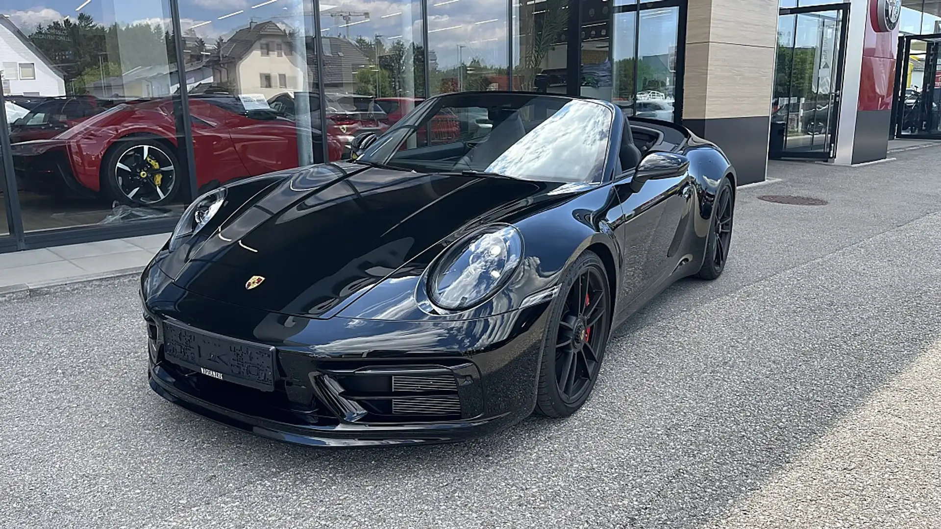 Porsche 911 Carrera Cabrio GTS PDK Schwarz - 1