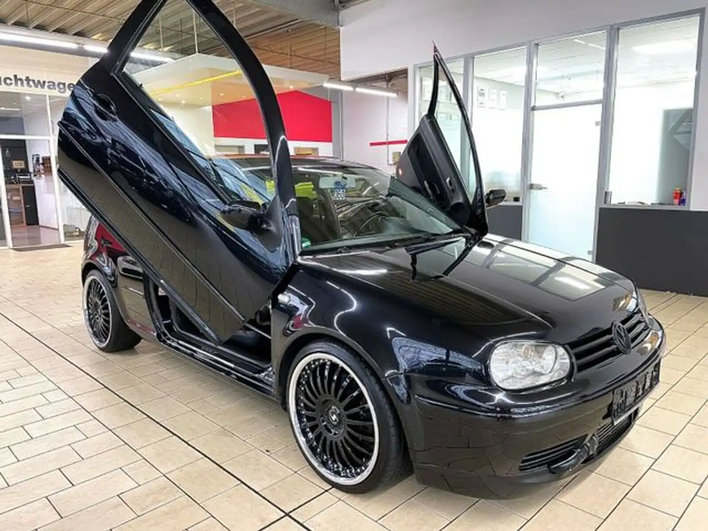 Volkswagen Golf GTI IV *EXCLUIVE+SUPER OPTIK+ca.420 PS* Černá - 1