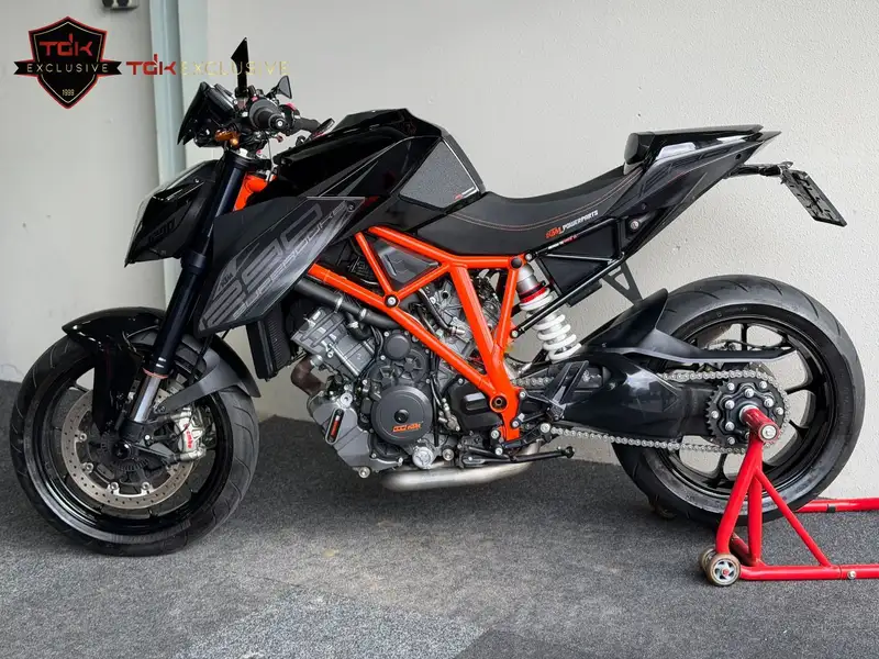 KTM 1290 Super Duke R - foto 5