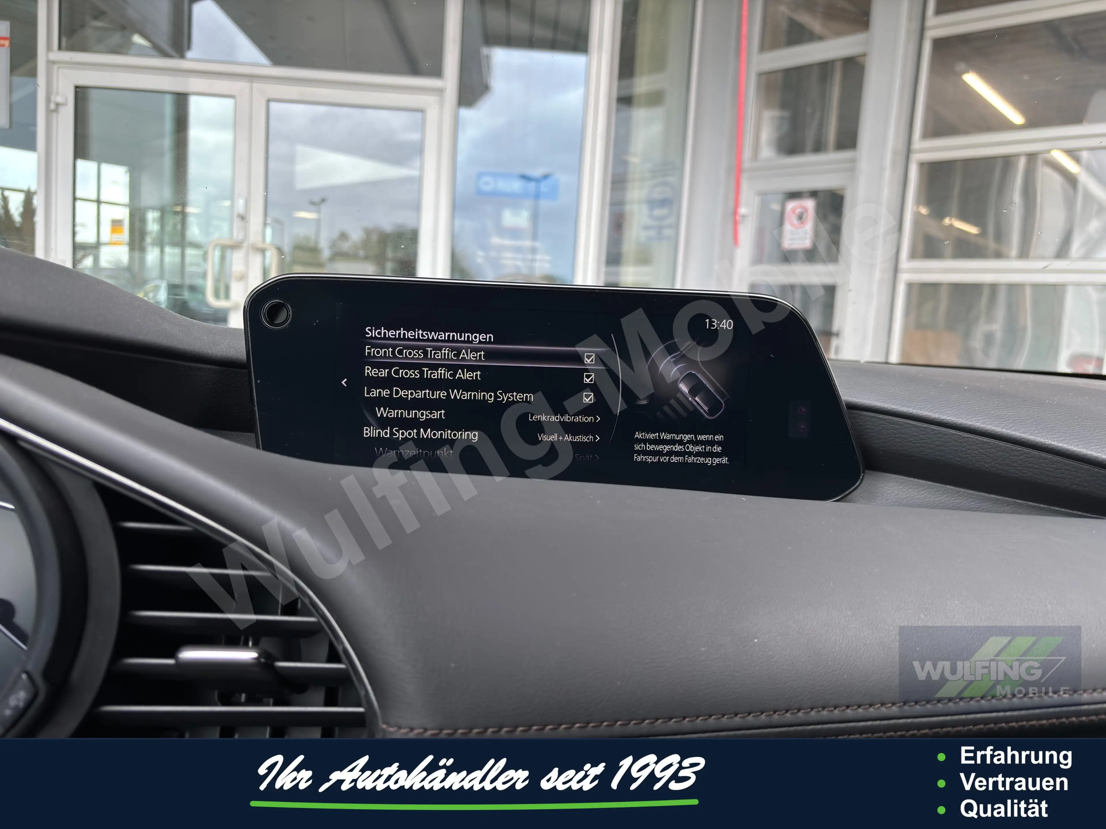 Mazda 3 SELECTION ACC TEMPO 360 KAM TOTWINKEL HEAD-UP — photo 24