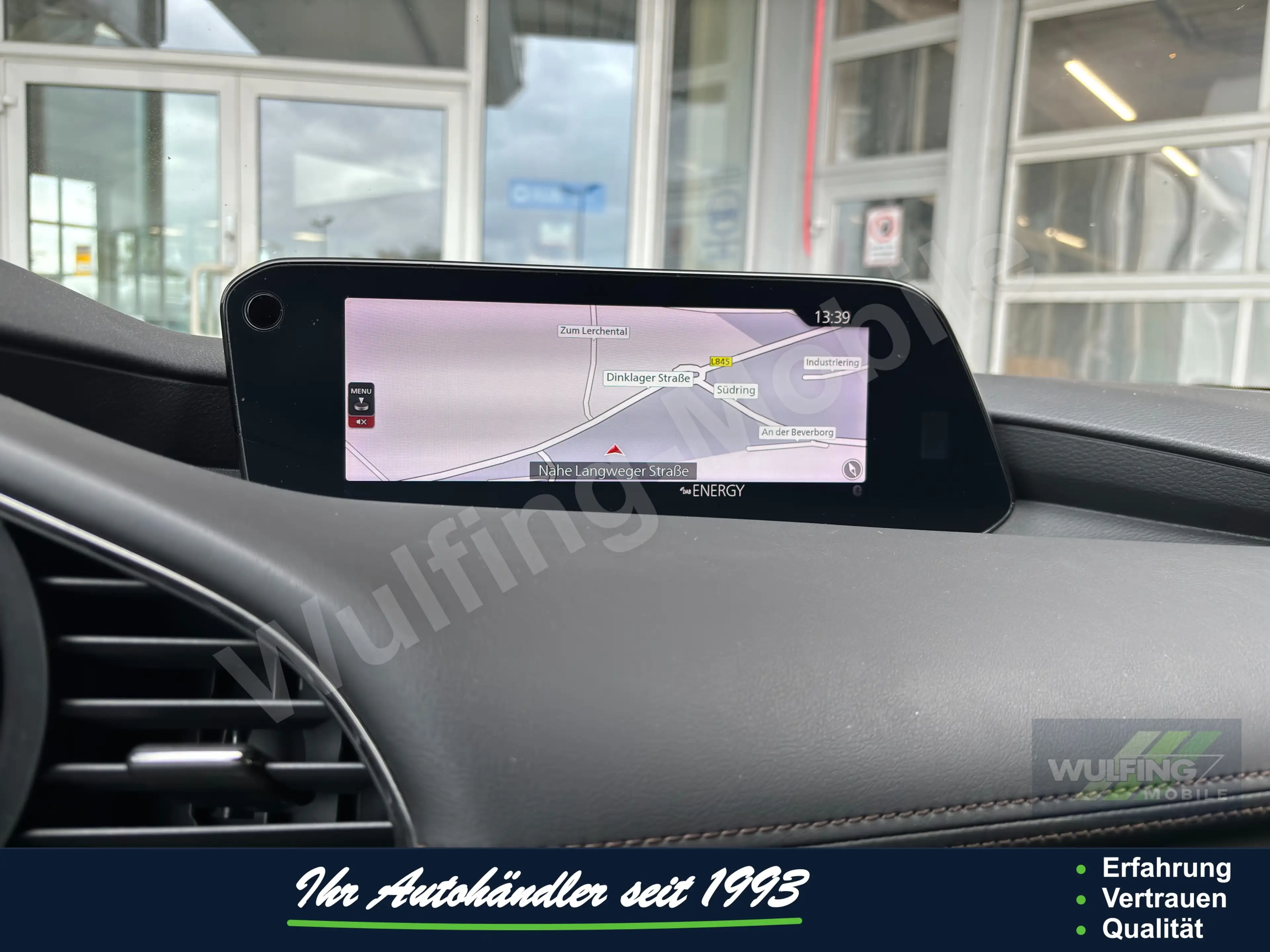Mazda 3 SELECTION ACC TEMPO 360 KAM TOTWINKEL HEAD-UP — photo 25