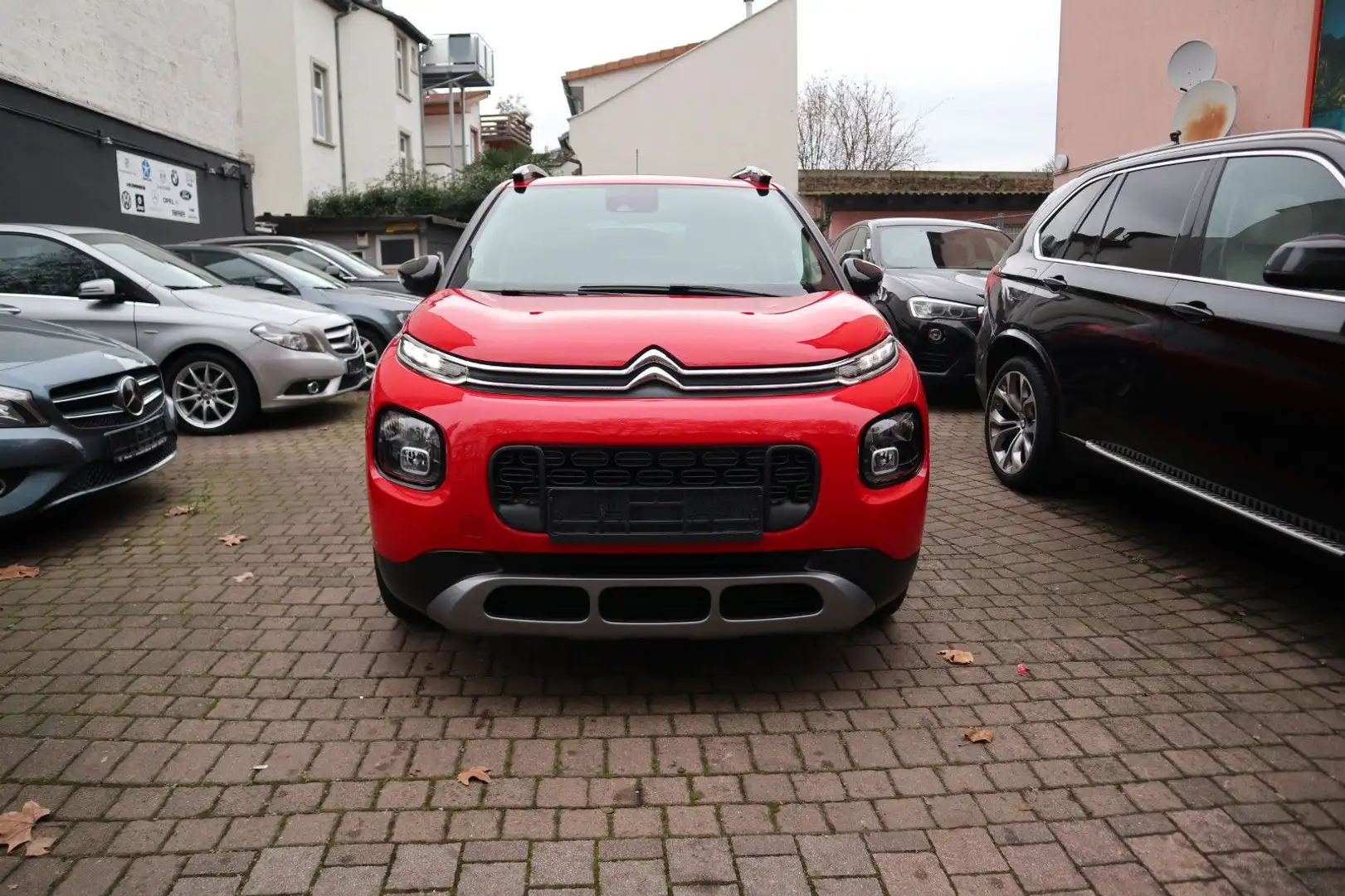 Citroen C3 Aircross Shine AHK Tot-Winkel Spur.A.Navi LED Rot - 2